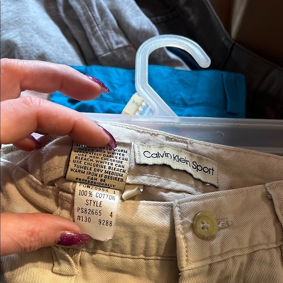 Women’s Cream Shorts - Picture 6 of 6